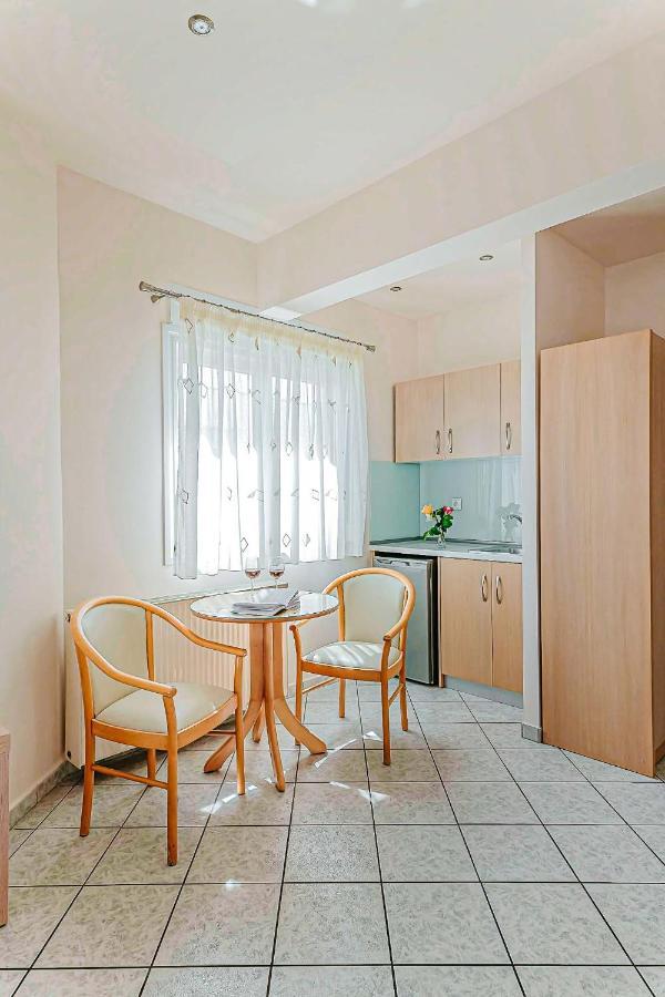 Marinis Boutique Rooms Nea Iraklitsa Exterior photo