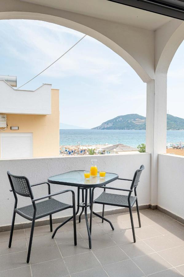 Marinis Boutique Rooms Nea Iraklitsa Exterior photo