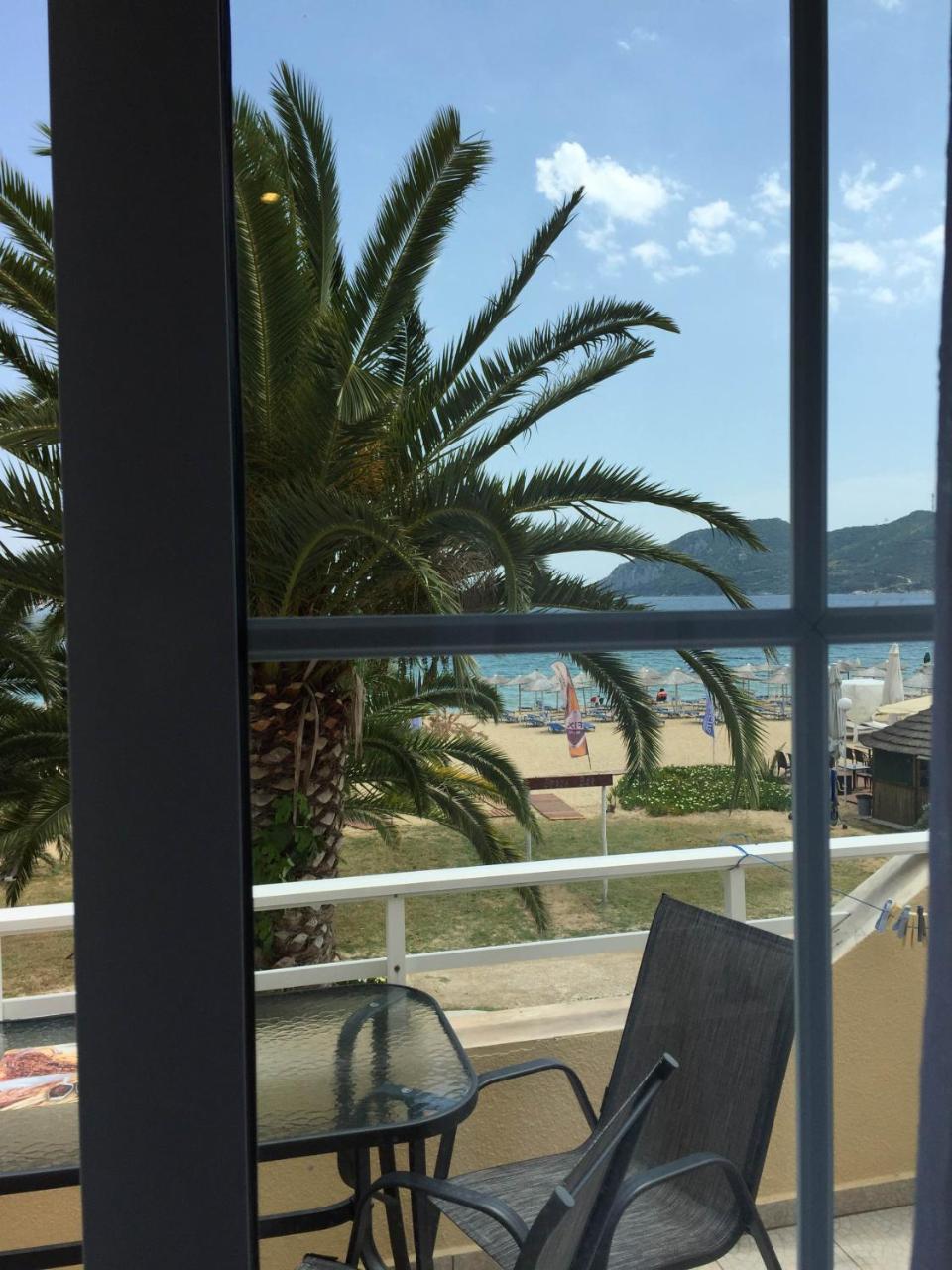 Marinis Boutique Rooms Nea Iraklitsa Exterior photo